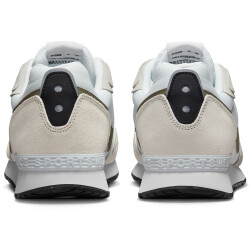NIKE Venture Runner Sneaker Herren 101 - summit white/medium olive-black-white 39
