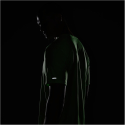 NIKE Dri-FIT Run Division kurzarm Laufshirt Herren 358 - ghost green/reflective silv S