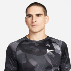 NIKE Pro Dri-FIT Slim Camouflage kurzarm Trainingsshirt...