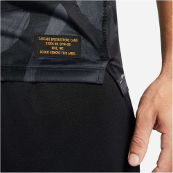 NIKE Pro Dri-FIT Slim Camouflage kurzarm Trainingsshirt Herren 010 - black/coconut milk XL