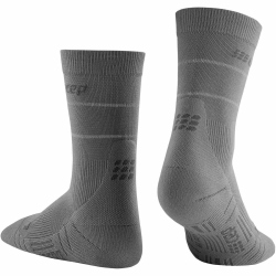 CEP Reflective Mid-Cut Laufsocken Damen 040 - grey II...