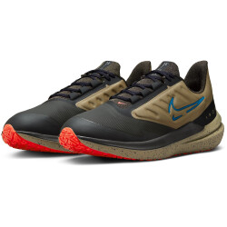 NIKE Air Winflo 9 Shield Fleece Laufschuhe gefüttert...