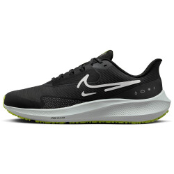 NIKE Air Zoom Pegasus 39 Shield Weatherized...