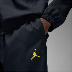 NIKE Paris Saint-Germain Strike Fourth Jordan Dri-FIT...