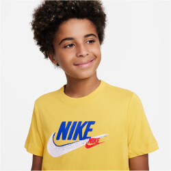 NIKE Sportswear Standard Issue T-Shirt Jungen 709 - vivid...