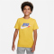 NIKE Sportswear Standard Issue T-Shirt Jungen 709 - vivid sulfur XS (122-128 cm)