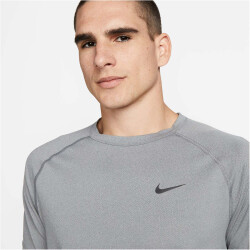 NIKE Dri-FIT Ready kurzarm Fitnessshirt Herren 084 -...