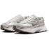 NIKE Initiator Sneaker Damen 121 - summit white/world...