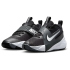 NIKE Team Hustle D Basketballschuhe Kinder 002 -...