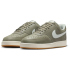 NIKE Court Vision Low Sneaker Herren 301 - light...