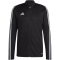 095A - black
