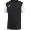 095A - black
