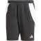 095A - black/white